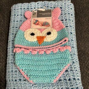 Crochet baby set size 0-3 months and blanket NEW